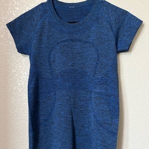 NWOT Lululemon Swiftly Tech 2.0 Short Sleeve Size 4!